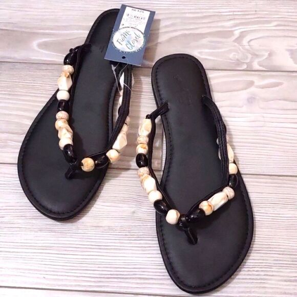 (22-1027)  🔥3/$20🔥  Universal Thread Cindy Sandals Sz 8.5 - Picture 1 of 9